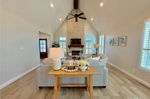 649 Gray Rd, Burleson, TX 76028 - Photo 15