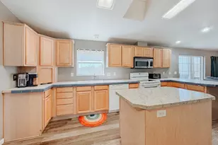 932 SE County Road 2240, Corsicana, TX 75109 - Photo 7