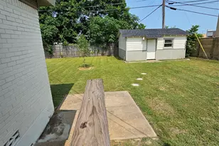 802 Brown Trail, Bedford, TX 76022 - Photo 15