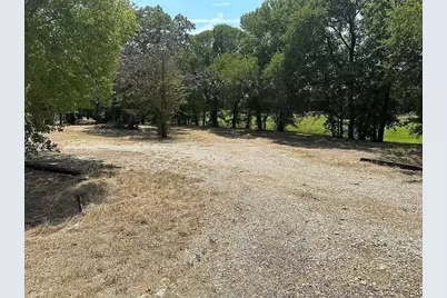 805 Lloyds Road, Little Elm, TX 75068 - Photo 15