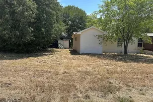 805 Lloyd's Rd, Little Elm, TX 75068 - Photo 13