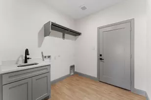 1516 Ports O Call Ct, Granbury, TX 76048 - Photo 17