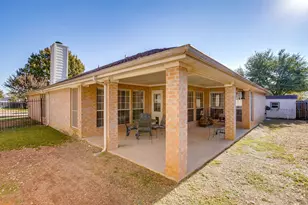 417 Jeffdale Dr, Burleson, TX 76028 - Photo 37