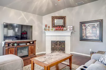 417 Jeffdale Drive, Burleson, TX 76028 - Photo 19