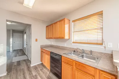 7550 Kings Trail, Fort Worth, TX 76133 - Photo 5