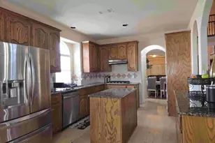 4831 King Harbor Ct, Grand Prairie, TX 75052 - Photo 9