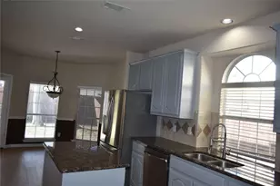 4831 King Harbor Ct, Grand Prairie, TX 75052 - Photo 15