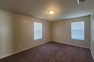 4861 Parkview Hills Ln, Fort Worth, TX 76179 - Photo 9