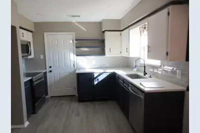 650 Deborah Court, Burleson, TX 76028 - Photo 5