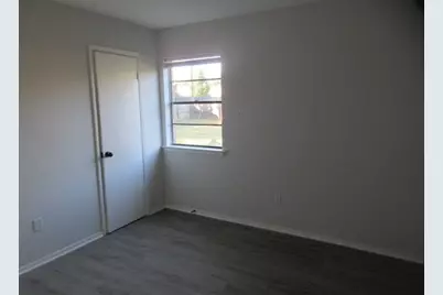 650 Deborah Court, Burleson, TX 76028 - Photo 13