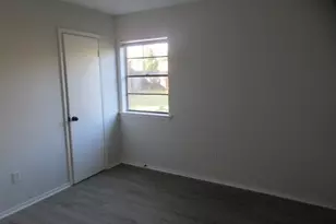 650 Deborah Ct, Burleson, TX 76028 - Photo 13