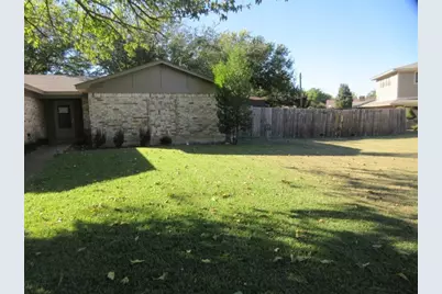 650 Deborah Court, Burleson, TX 76028 - Photo 19