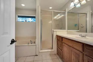 702 Lark Ln, Oak Leaf, TX 75154 - Photo 23