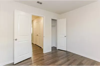 813 S Sutton Street, Mabank, TX 75147 - Photo 17