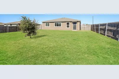 2027 Clay Street, Mabank, TX 75147 - Photo 17