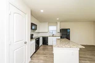 2027 Clay St, Mabank, TX 75147 - Photo 7