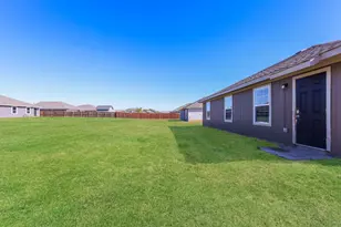 2034 Clay St, Mabank, TX 75147 - Photo 17