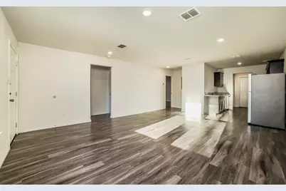 700 E Pecan Avenue, Waco, TX 76704 - Photo 5