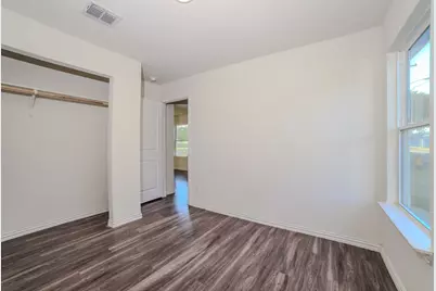 700 E Pecan Avenue, Waco, TX 76704 - Photo 15