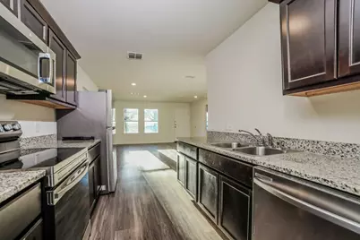 700 E Pecan Avenue, Waco, TX 76704 - Photo 7