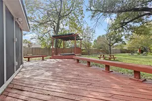 706 Commerce St, Euless, TX 76040 - Photo 19