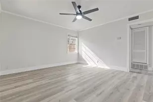 706 Commerce St, Euless, TX 76040 - Photo 7