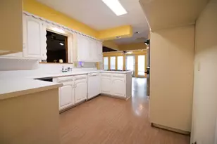 6108 Ed Coady Rd, Edgecliff Village, TX 76134 - Photo 5