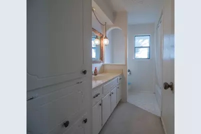 6108 Ed Coady Road, Edgecliff Village, TX 76134 - Photo 17