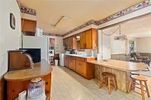 605 Valley View Dr, Brownwood, TX 76801 - Photo 7