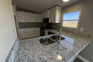 5809 Black Springs Ln, Joshua, TX 76058 - Photo 5