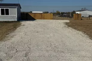 5809 Black Springs Ln, Joshua, TX 76058 - Photo 25