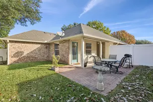 111 Royal Crest Ct, Red Oak, TX 75154 - Photo 25