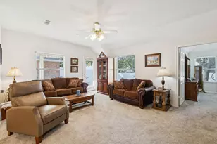 111 Royal Crest Ct, Red Oak, TX 75154 - Photo 21