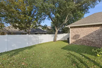 111 Royal Crest Court, Red Oak, TX 75154 - Photo 23
