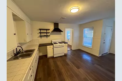 1326 W Shepherd Street, Denison, TX 75020 - Photo 7