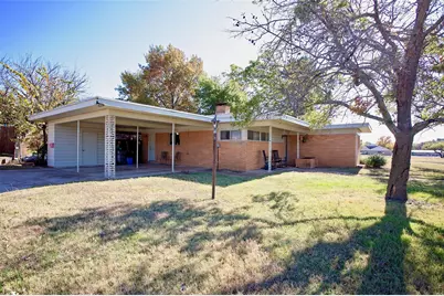 1400 Brazos St, Graham, TX 76450 - Photo 3