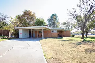 1400 Brazos St, Graham, TX 76450 - Photo 7