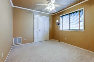 2722 Big Oaks Dr, Garland, TX 75044 - Photo 19