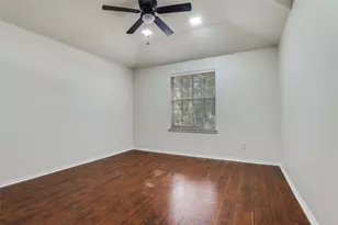 1922 High Meadow St, Glenn Heights, TX 75154 - Photo 17