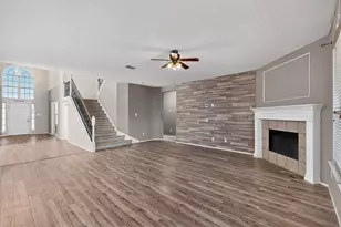 2318 Hillgrove Ct, Mansfield, TX 76063 - Photo 11