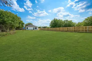 3325 Howard St, Fort Worth, TX 76119 - Photo 23