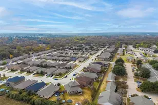 1401 Briarwood Dr, Azle, TX 76020 - Photo 33