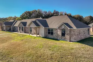 141 Lindas Creek Ln, Weatherford, TX 76088 - Photo 3