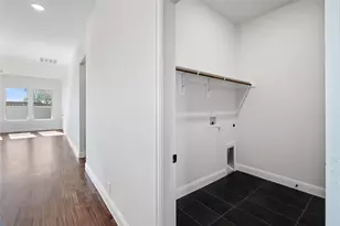 613 Brazos Dr, Van Alstyne, TX 75495 - Photo 7