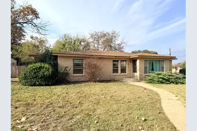 1611 Live Oak Street, Goldthwaite, TX 76844 - Photo 3