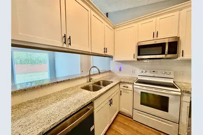 319 Iberis Drive, Arlington, TX 76018 - Photo 5