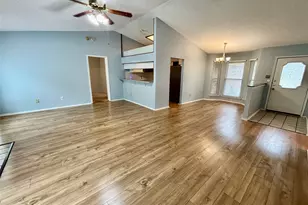 319 Iberis Dr, Arlington, TX 76018 - Photo 3