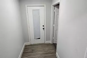 405 6th St, Grand Prairie, TX 75051 - Photo 15