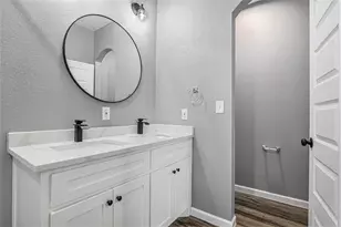 1615 E Hattie St, Fort Worth, TX 76104 - Photo 13