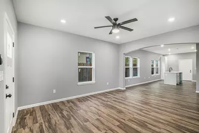 1615 E Hattie Street, Fort Worth, TX 76104 - Photo 5